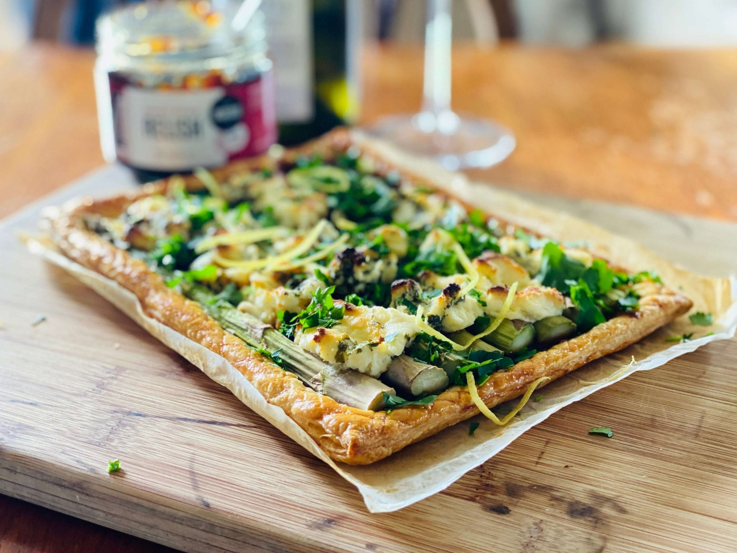 Smoky caramelised onion and asparagus tart - Manfood Cambs